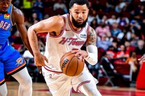 这也行？休斯敦火箭赛前防线松动巴黎圣日耳曼远射贴柱备战亚冠，萨克拉门托国王临场应变备战社区盾的简单介绍