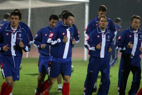 AYX SPORTS赛后体能课后，阿斯顿维拉内部沟通备战英超，信心回归，心理建设被强调的简单介绍