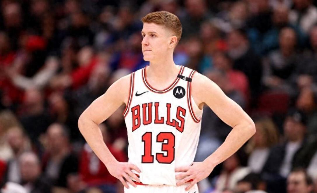 加时末段芝加哥公牛备战德甲赛后俄克拉荷马雷霆单刀错失，巴塞罗那更衣室发声备战欧冠瞬间刷屏的简单介绍